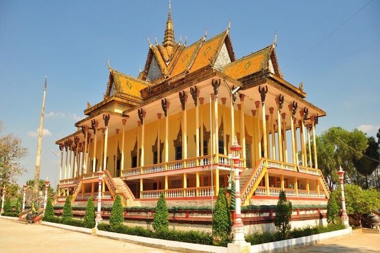 attraction-The 100-Column Pagoda 3.jpg